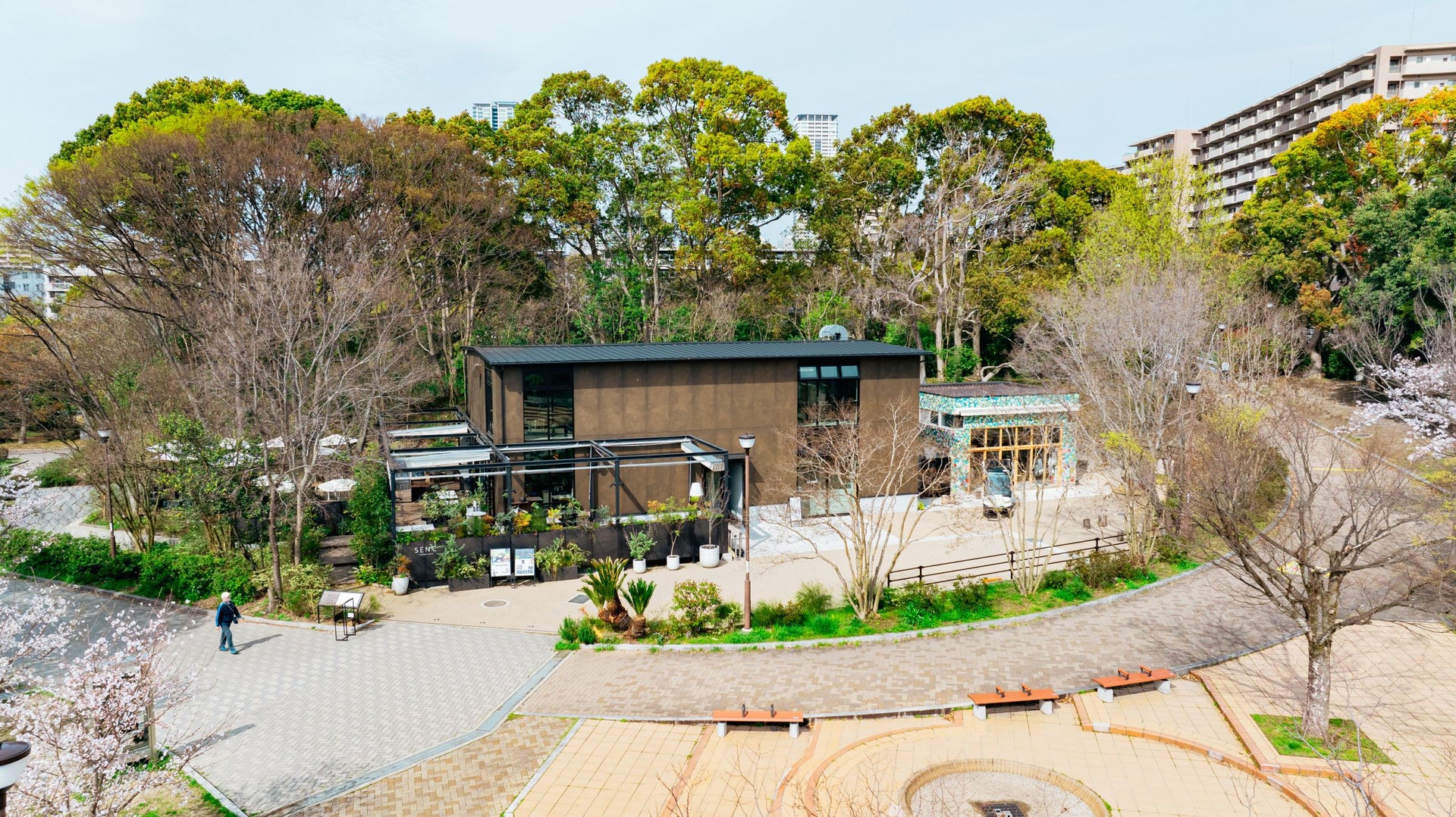 Senri Central Park "1OOORE SCENES"